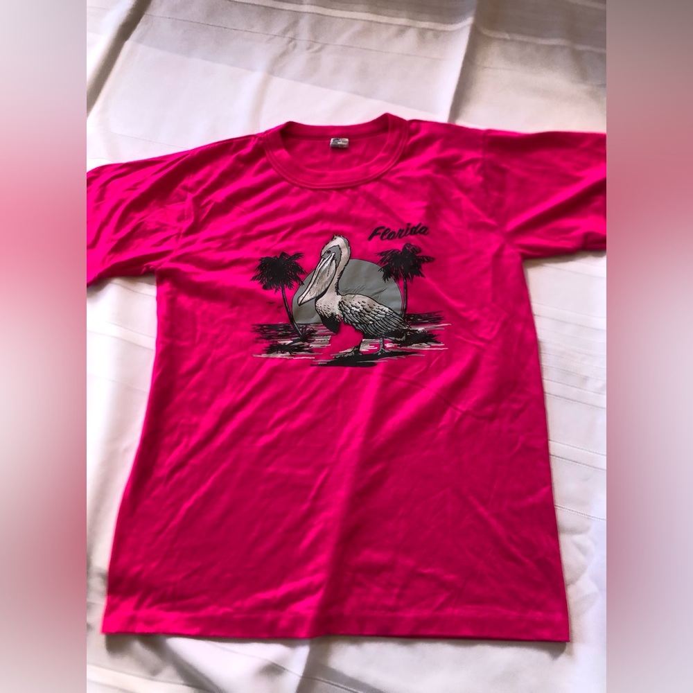 Vtg 70s Hot Pink Florida Pelican Graphic Tee